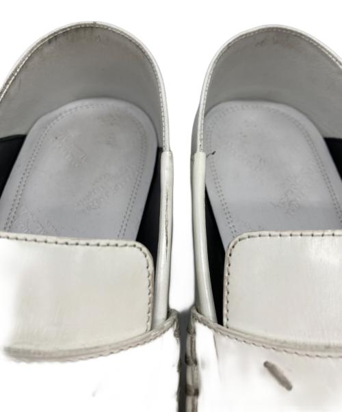 Maison Margiela（メゾンマルジェラ）Maison Margiela (メゾンマルジェラ) レザーローファー ホワイト サイズ:	SIZE 37の古着・服飾アイテム