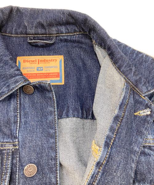 DIESEL（ディーゼル）DIESEL (ディーゼル) ベルテッド デニムジャケット インディゴ サイズ:SIZE Sの古着・服飾アイテム