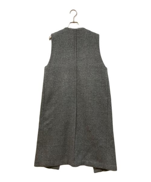 avec deuxclefs（アヴェクデュクレ）avec deuxclefs (アヴェクデュクレ) ノースリーブコート ライトグレー サイズ:SIZE Mの古着・服飾アイテム