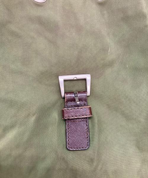 PRADA（プラダ）PRADA (プラダ) ナイロンリュック カーキの古着・服飾アイテム