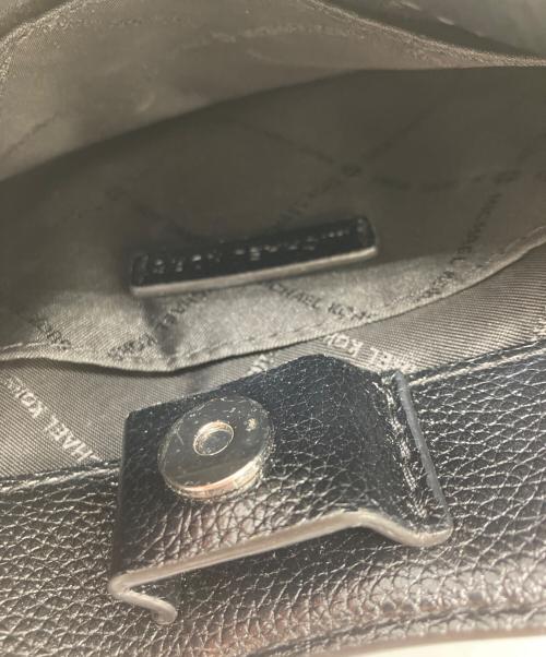 MICHAEL KORS（マイケルコース）MICHAEL KORS (マイケルコース) ショルダーバッグ ブラックの古着・服飾アイテム