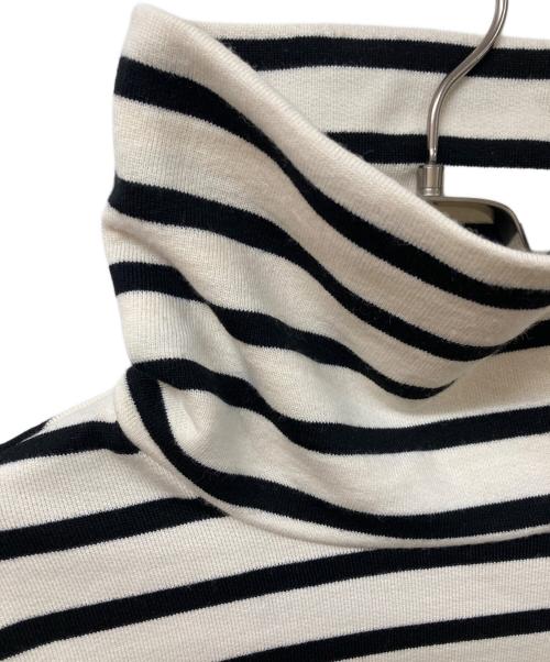 OUTIL（ウティ）OUTIL (ウティ) ウールボーダータートルネックニット アイボリー サイズ:	SIZE 0の古着・服飾アイテム