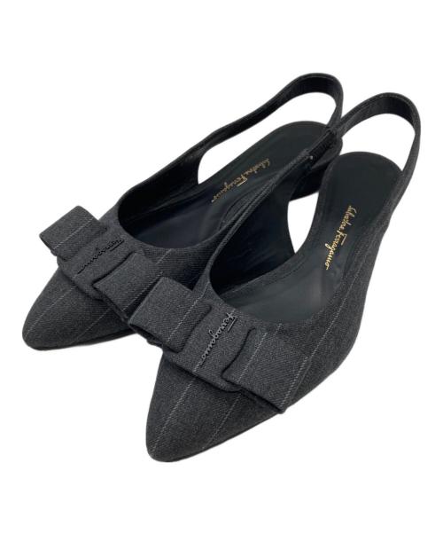 Salvatore Ferragamo（サルヴァトーレ フェラガモ）Salvatore Ferragamo (サルヴァトーレ フェラガモ) Viva Sling グレー サイズ:	SIZE 5 1/2の古着・服飾アイテム