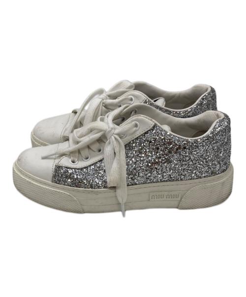 MIU MIU（ミュウミュウ）MIU MIU (ミュウミュウ) グリッタースニーカー ホワイト サイズ:	SIZE 35.5の古着・服飾アイテム