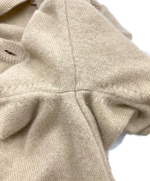 PLAY COMME des GARCONS（プレイコムデギャルソン）PLAY COMME des GARCONS (プレイコムデギャルソン) ワンポイントニットカーディガン ベージュ サイズ:SIZE XXSの古着・服飾アイテム