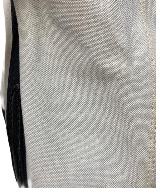 BALENCIAGA（バレンシアガ）BALENCIAGA (バレンシアガ) NAVY CABAS NEW M ネイビーカバ トートバッグ アイボリーの古着・服飾アイテム