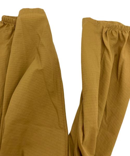 ARC'TERYX（アークテリクス）ARC'TERYX (アークテリクス) SQUAMISH HOODY ブラウン サイズ:	SIZE Mの古着・服飾アイテム
