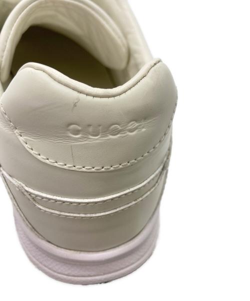 GUCCI（グッチ）GUCCI (グッチ) インターロッキングG ローカットスニーカー ホワイト サイズ:SIZE 7の古着・服飾アイテム