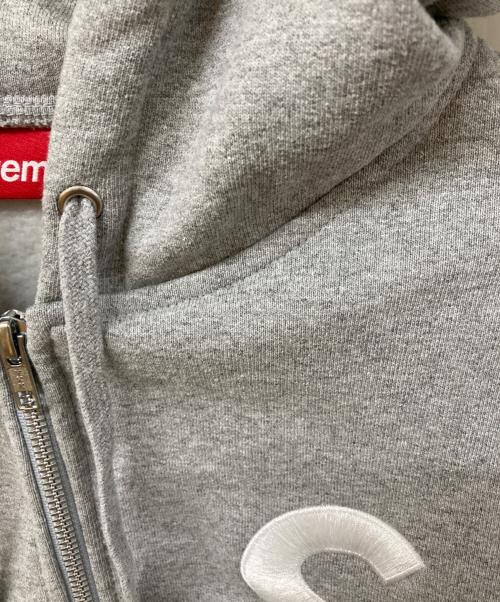 SUPREME（シュプリーム）Supreme (シュプリーム) S Logo Zip Up Hooded Sweatshirt グレー サイズ:	SIZE Mの古着・服飾アイテム