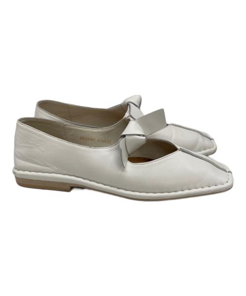 GEMMA LINN（ジェマ リン）GEMMA LINN (ジェマ リン) スクエアステッチリボンフラットシューズ ホワイト サイズ:	SIZE 37の古着・服飾アイテム
