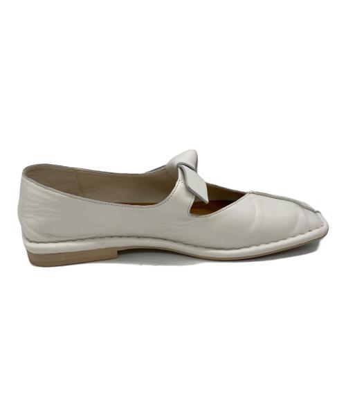 GEMMA LINN（ジェマ リン）GEMMA LINN (ジェマ リン) スクエアステッチリボンフラットシューズ ホワイト サイズ:	SIZE 37の古着・服飾アイテム