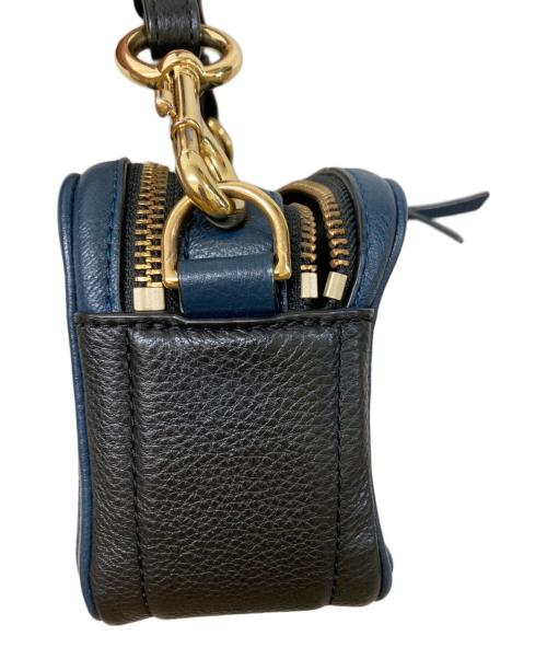 MARC JACOBS（マークジェイコブス）MARC JACOBS (マークジェイコブス) THE SOFTSHOT THE 21 ネイビーの古着・服飾アイテム