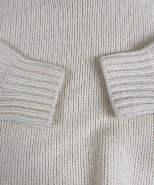 FRAMeWORK（フレームワーク）FRAMeWORK (フレームワーク) ローゲージクルーネックプルオーバー 23-080-220-2120-4-0 ホワイト サイズ:サイズ表記なしの古着・服飾アイテム