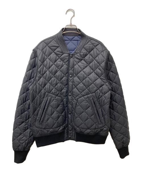N°21 numero ventuno（ヌメロヴェントゥーノ）N°21 numero ventuno (ヌメロヴェントゥーノ) リバーシブルキルティングジャケット P22IN1M ネイビー×ブラック サイズ:Lの古着・服飾アイテム