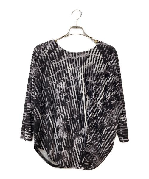 ISSEY MIYAKE（イッセイミヤケ）ISSEY MIYAKE (イッセイミヤケ) ストレッチカットソー ブラック サイズ:2の古着・服飾アイテム