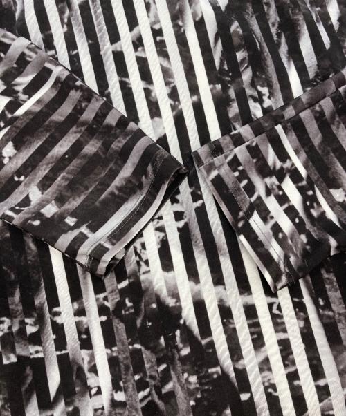 ISSEY MIYAKE（イッセイミヤケ）ISSEY MIYAKE (イッセイミヤケ) ストレッチカットソー ブラック サイズ:2の古着・服飾アイテム