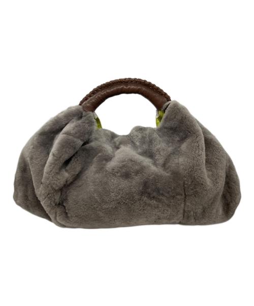 Accessoires De Mademoiselle（アクセソワ・ドゥ・マドモアゼル）Accessoires De Mademoiselle (アクセソワ・ドゥ・マドモアゼル) ムートンバッグ グレーの古着・服飾アイテム