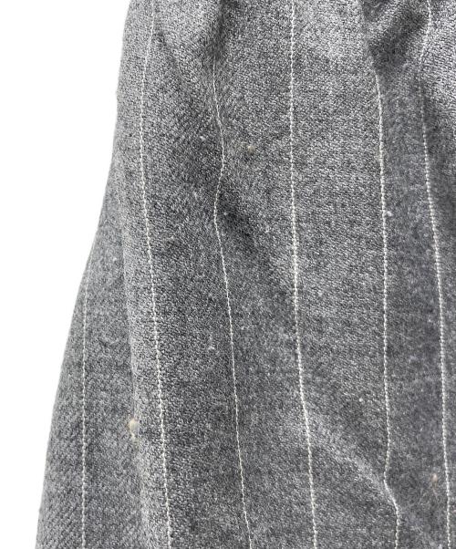 mizuiro-ind（ミズイロインド）mizuiro-ind (ミズイロインド) ウールブレンドイージーワイドストライプパンツ グレー サイズ:表記なしの古着・服飾アイテム