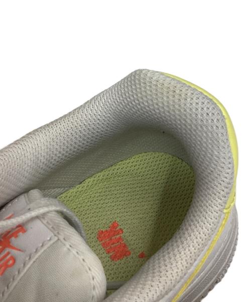 NIKE（ナイキ）NIKE (ナイキ) WMNS AIR FORCE 1 07 ホワイト サイズ:23.5の古着・服飾アイテム