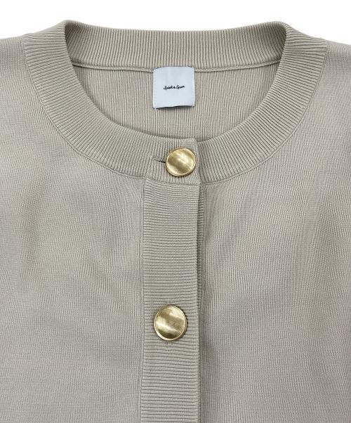 Spick and Span（スピックアンドスパン）Spick and Span (スピックアンドスパン) ウォッシャブクルーネックカーディガン 25080200901110 ベージュ サイズ:サイズ表記なしの古着・服飾アイテム