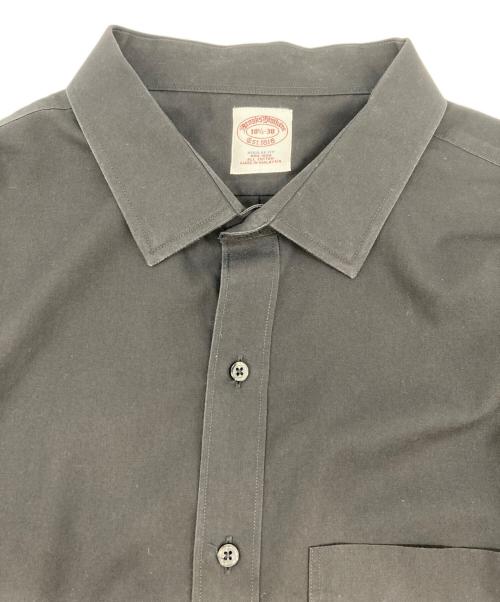 BROOKS BROTHERS（ブルックスブラザーズ）BROOKS BROTHERS (ブルックスブラザーズ) レギュラーカラーシャツ ブラック サイズ:18 1/2の古着・服飾アイテム
