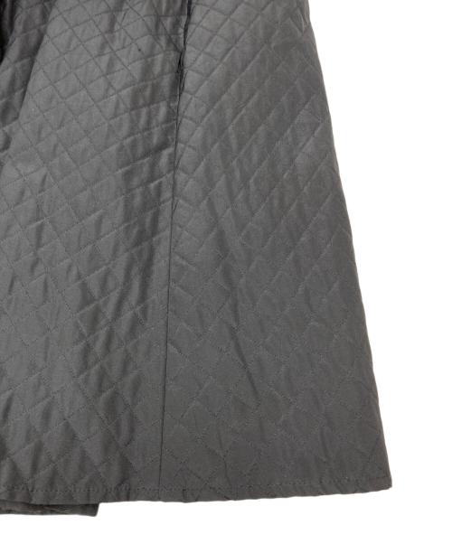 FRAY ID（フレイ アイディー）FRAY ID (フレイ アイディー) ダイヤモンドキルティングジャカードフレアスカート FWFS232210 ブラックの古着・服飾アイテム