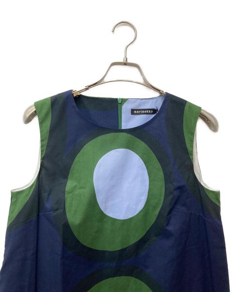marimekko（マリメッコ）marimekko (マリメッコ) 総柄ノースリーブワンピース　52184-1-46183 グリーン×ネイビー サイズ:36の古着・服飾アイテム