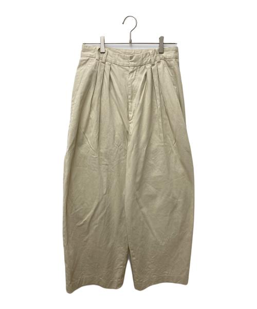 6(ROKU) BEAUTY&YOUTH（ロク ビューティーアンドユース）6(ROKU) BEAUTY&YOUTH (ロク ビューティーアンドユース) COTTON RAYON BIG PANTS 8614-299-0549 ベージュ サイズ:36の古着・服飾アイテム