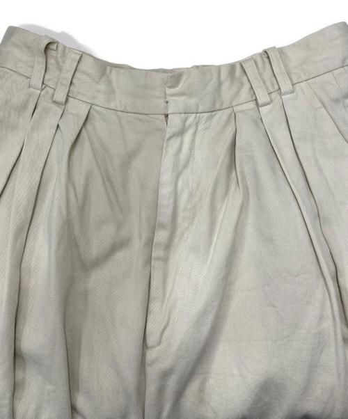 6(ROKU) BEAUTY&YOUTH（ロク ビューティーアンドユース）6(ROKU) BEAUTY&YOUTH (ロク ビューティーアンドユース) COTTON RAYON BIG PANTS 8614-299-0549 ベージュ サイズ:36の古着・服飾アイテム