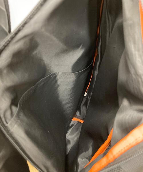 UNIVERSAL OVERALL（ユニバーサルオーバーオール）UNIVERSAL OVERALL (ユニバーサルオーバーオール) ボディーバッグ ブラックの古着・服飾アイテム