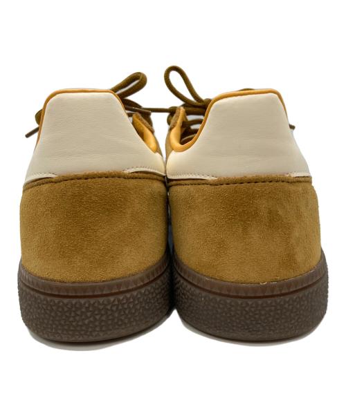 adidas（アディダス）adidas (アディダス) スニーカー ベージュ サイズ:27.5の古着・服飾アイテム