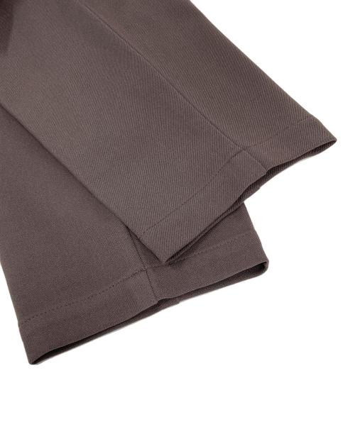 A + TOKYO（エープラス トウキョウ）A + TOKYO (エープラス トウキョウ) 365ウーブンストレッチパンツ 241445001 ブラウン サイズ:1の古着・服飾アイテム