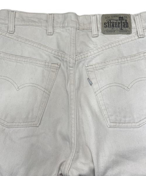 LEVI'S（リーバイス）LEVI'S (リーバイス) Baggyデニムパンツ ホワイト サイズ:W31 L30の古着・服飾アイテム