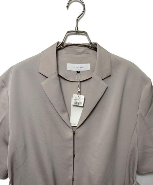 LE CIEL BLEU（ルシェルブルー）LE CIEL BLEU (ルシェルブルー) Hook Eye Blazer Shirt ライトグレー サイズ:36 未使用品の古着・服飾アイテム
