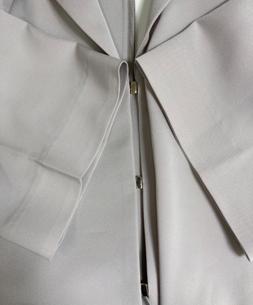 LE CIEL BLEU（ルシェルブルー）LE CIEL BLEU (ルシェルブルー) Hook Eye Blazer Shirt ライトグレー サイズ:36 未使用品の古着・服飾アイテム