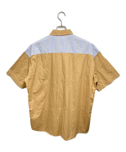MISTER GENTLE MAN（ミスタージェントルマン）MISTER GENTLE MAN (ミスタージェントルマン) プルオーバーシャツ ベージュ サイズ:Lの古着・服飾アイテム