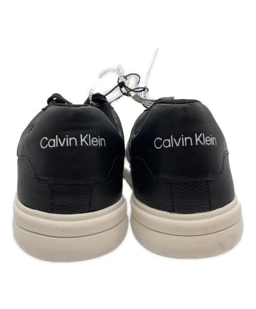 Calvin Klein（カルバンクライン）Calvin Klein (カルバンクライン) スニーカー ホワイト×ブラック サイズ:US8.5の古着・服飾アイテム