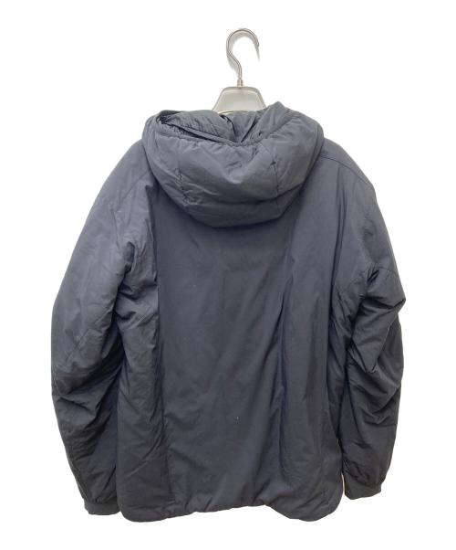 ARC'TERYX（アークテリクス）ARC'TERYX (アークテリクス) ATOM AR HOODY 14648-91226 ブラック サイズ:Mの古着・服飾アイテム