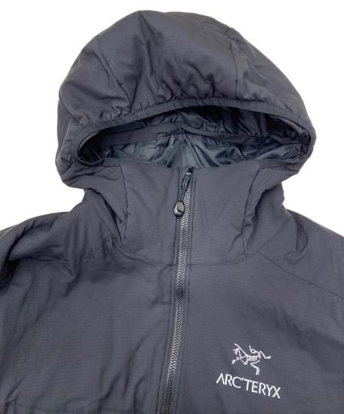 ARC'TERYX（アークテリクス）ARC'TERYX (アークテリクス) ATOM AR HOODY 14648-91226 ブラック サイズ:Mの古着・服飾アイテム