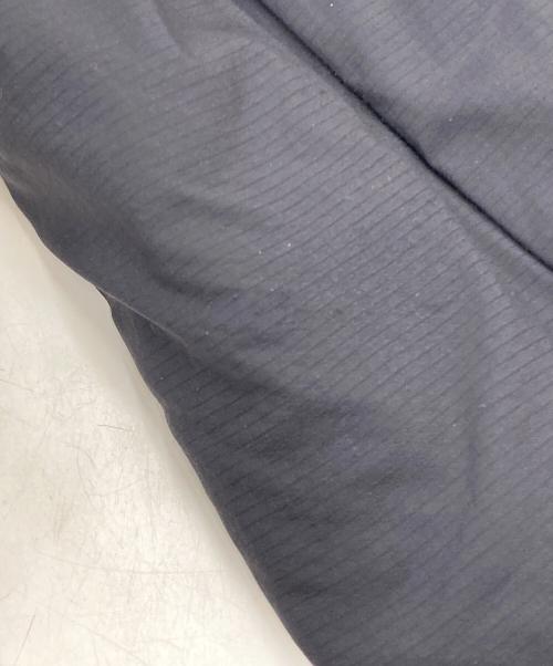 ARC'TERYX（アークテリクス）ARC'TERYX (アークテリクス) ATOM AR HOODY 14648-91226 ブラック サイズ:Mの古着・服飾アイテム