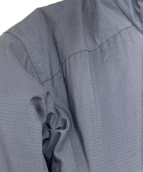 ARC'TERYX（アークテリクス）ARC'TERYX (アークテリクス) ATOM AR HOODY 14648-91226 ブラック サイズ:Mの古着・服飾アイテム