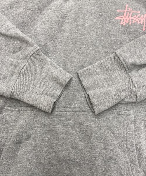 stussy（ステューシー）stussy (ステューシー) プルオーバーパーカー グレー サイズ:Mの古着・服飾アイテム
