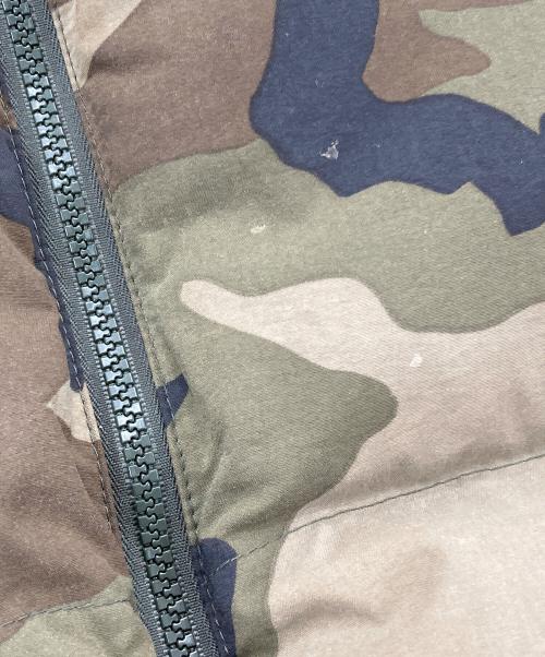 THE NORTH FACE（ザ ノース フェイス）THE NORTH FACE (ザ ノース フェイス) カモ柄ヌプシダウンベスト ND00490 グリーン サイズ:XLの古着・服飾アイテム