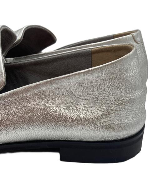 atelier brugge（アトリエ ブルージュ）atelier brugge (アトリエ ブルージュ) ソフトローファー シルバー サイズ:24cmの古着・服飾アイテム