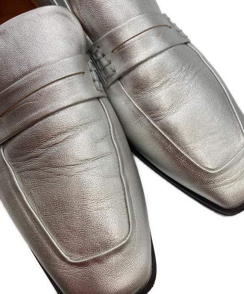 atelier brugge（アトリエ ブルージュ）atelier brugge (アトリエ ブルージュ) ソフトローファー シルバー サイズ:24cmの古着・服飾アイテム