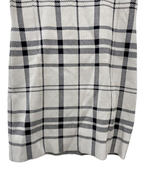 HER LIP TO（ハーリップトゥ）HER LIP TO (ハーリップトゥ) Trois Logo Knit Mini Dress ベージュ サイズ:Sの古着・服飾アイテム