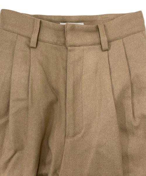 CLANE（クラネ）CLANE (クラネ) J/W STRAIGHT SLACKS PANTS 17110-7091 ベージュの古着・服飾アイテム