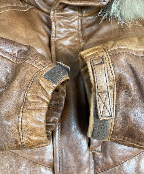 The Duffer of ST.George（ザ ダファーオブセントジョージ）The Duffer of ST.George (ザ ダファーオブセントジョージ) ラクーンファーレザーダウンジャケット 287056 ブラウン サイズ:Mの古着・服飾アイテム