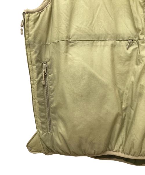 DAIWA PIER39（ダイワ ピア39）DAIWA PIER39 (ダイワ ピア39) TECH REVERSIBLE PULLOVER PUFF VEST グリーン サイズ:Fの古着・服飾アイテム