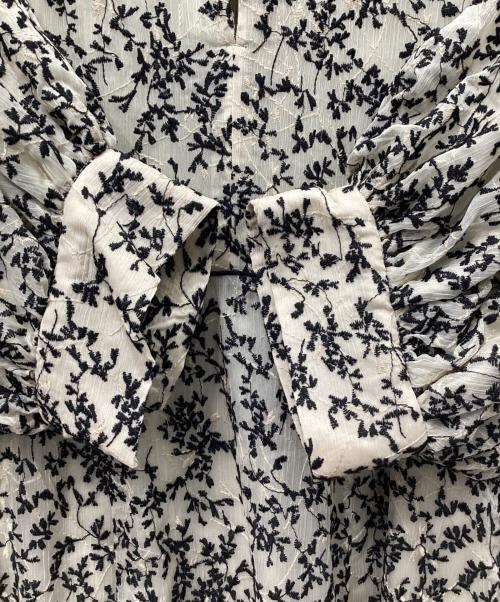 CLANE（クラネ）CLANE (クラネ) FLORET EMBROIDERY ARM ONE PIECE グリーン サイズ:1 未使用品の古着・服飾アイテム